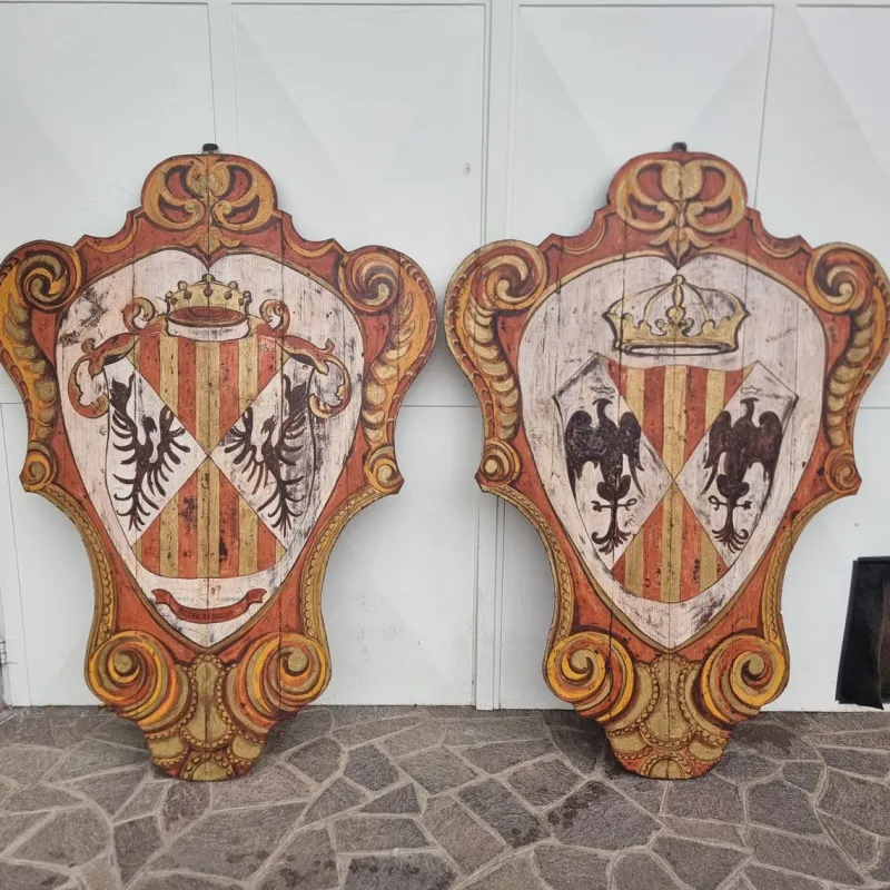 Pamono Painted Wooden Noble Shields, 1920s, Set of 2> Wall Decor
