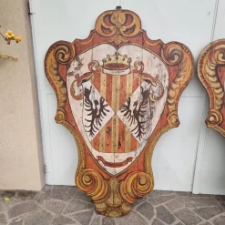 Pamono Painted Wooden Noble Shields, 1920s, Set of 2><noscript><img width=
