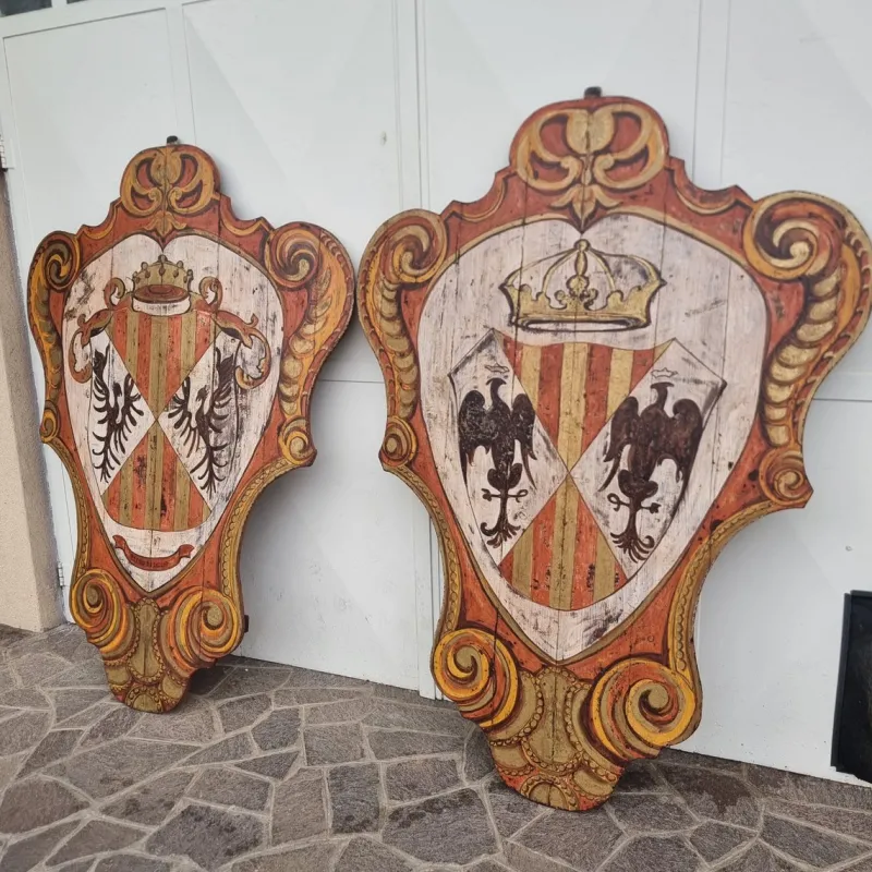 Pamono Painted Wooden Noble Shields, 1920s, Set of 2> Wall Decor