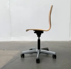 Pamono Pantomove Children Swivel Chair by Verner Panton for VS Möbel><noscript><img width=