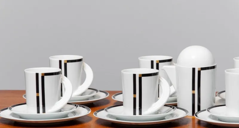 Clearance Pamono 8-Person Porcelain Tea or Coffee Service by Mario Bellini for Rosenthal, 1986, Set of 18