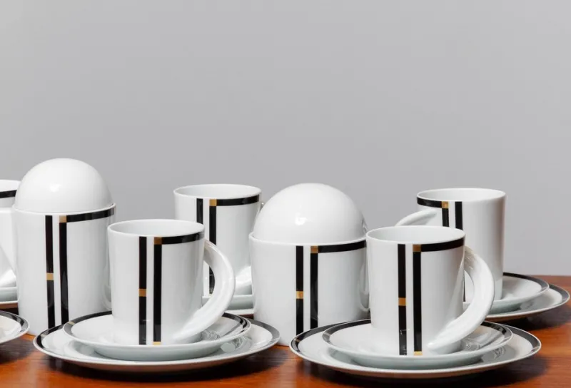 Clearance Pamono 8-Person Porcelain Tea or Coffee Service by Mario Bellini for Rosenthal, 1986, Set of 18