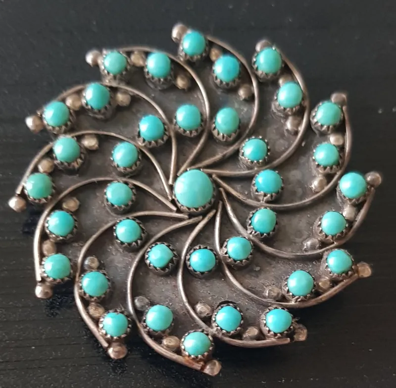 Sale Pamono Petit Mid-Century Turquoise and Silver Zuni Point Sun Wheel Brooch and Pendant