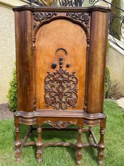 Pamono Phonograph / Radio Cabinet and Record Players> Cabinets & Wardrobes