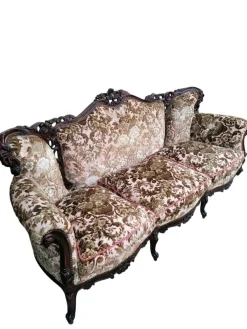 Hot Pamono Piedmontese Baroque Style Sofa and Armchairs in Hand-Carved Wood and Damask Velvet, 1950s, Set of 3