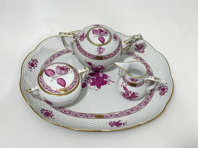 Hot Pamono Pink Porcelain Apponyi Tea Set from Herend Hungary, 1960s, Set of 4