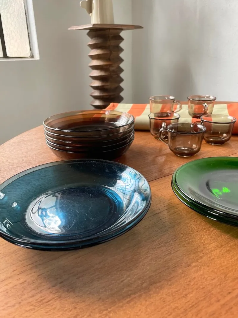 Pamono Plates and Cups Set from Duralex, 1960s, Set of 43> Dinner Plates & Bowls