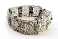 Pamono Platinum Watch with Articulated Bracelet, Brilliant-Cut Diamonds and Chips, with Safety Chain><noscript><img width=