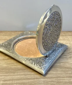 Pamono Pocket Powder Compact in Sterling Silver, 1890s><noscript><img width=