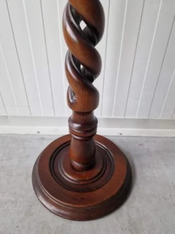 Best Pamono Podium Column in Wood