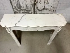 Best Pamono Pompadour Marble Fireplace, 1900