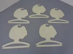 Pamono Pop Art Plastic Coat Hangers, 1960s, Set of 5><noscript><img width=