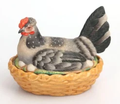 Best Pamono Porcelain Chicken Dish, 1890s