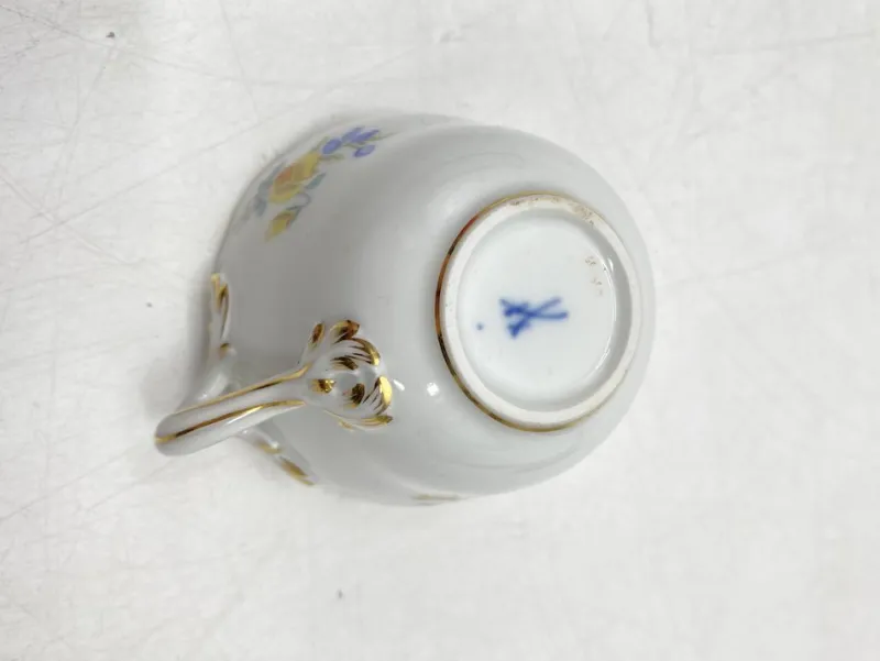 Discount Pamono Porcelain Coffee Cup and Saucer with Gold Rims from Meissen, Set of 2