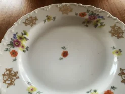 Pamono Porcelain Dinner Service for 10 from Kahla, 1950s, Set of 39><noscript><img width=