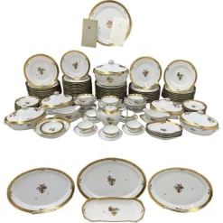 Pamono Porcelain Dinner Service from Royal Copenhagen, Denmark, 1961, Set of 110> Dinner Plates & Bowls