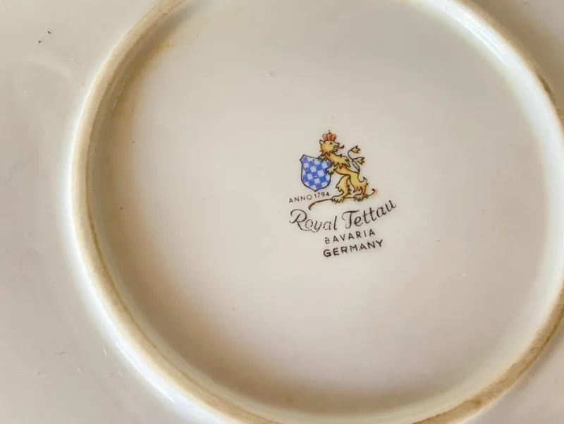 Outlet Pamono Porcelain Dish with Birds and Flowers Decor from Royal Tettau, Bavaria, Germany
