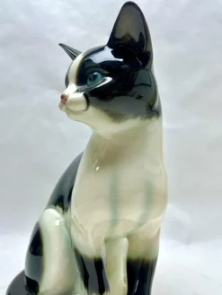 Pamono Porcelain Figurine Depicting Cat, 1960s><noscript><img width=