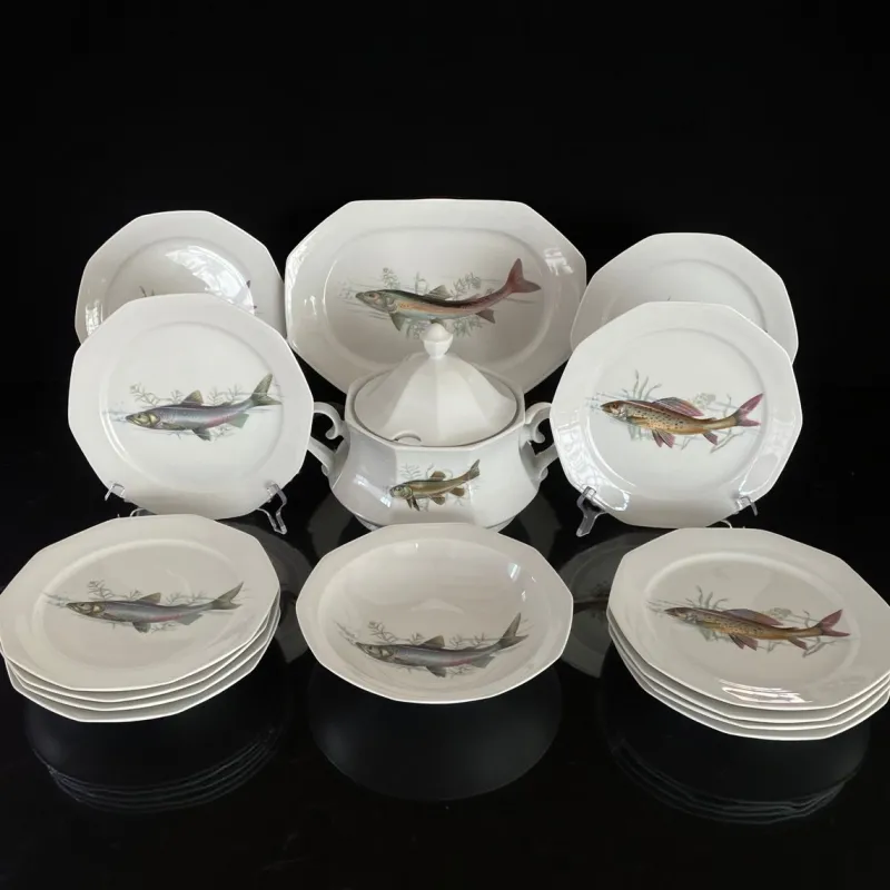 Pamono Porcelain Fish Service with Soup Tureen and Bowl by Winterling Marktleuthen, Bavaria, Germany, 1970s, Set of 15> Dinner Plates & Bowls