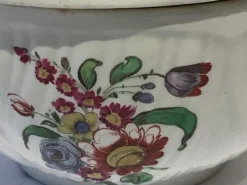 Pamono Porcelain Lidded Tureen with Floral Decor by Richard Ginori, Italy, 18th Century><noscript><img width=