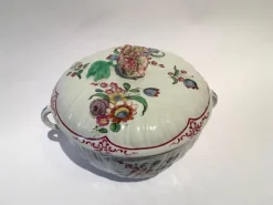 Pamono Porcelain Lidded Tureen with Floral Decor by Richard Ginori, Italy, 18th Century><noscript><img width=