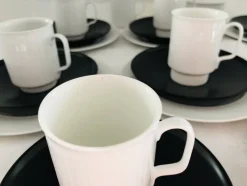 Hot Pamono Porcelain Noire Mocha Service by Tapio Wirkkala for Rosenthal, 20th Century, Set of 22