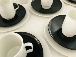 Hot Pamono Porcelain Noire Mocha Service by Tapio Wirkkala for Rosenthal, 20th Century, Set of 22