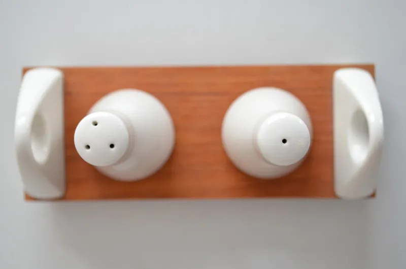 Pamono Porcelain Salt & Pepper Set by Peter Müller for Sgarfo Modern, 1960s> Salt & Pepper Shakers