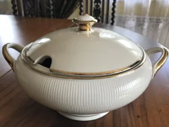 Pamono Porcelain Soup Toureen from Schumann Bavaria, 1940s