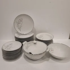 Clearance Pamono Porcelain Tableware Flowers from Eschenbach, Germany, 1950s, Set of 55