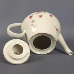 New Pamono Porcelain Tea Service with White and Gold Flowers from Stadtlengsfeld, 1970s, Set of 23