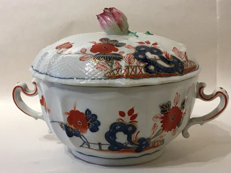 New Pamono Porcelain Tureen with Red and Blue Decor by Richard Ginori, Italy, 19th Century