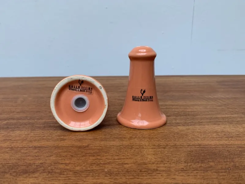 Pamono Postmodern Ceramic Salt and Pepper Shakers by Gallo Design for Villeroy & Boch, Set of 2> Salt & Pepper Shakers