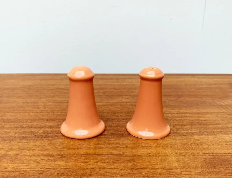 Pamono Postmodern Ceramic Salt and Pepper Shakers by Gallo Design for Villeroy & Boch, Set of 2> Salt & Pepper Shakers