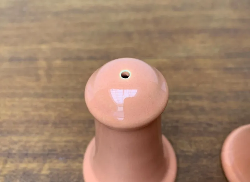 Pamono Postmodern Ceramic Salt and Pepper Shakers by Gallo Design for Villeroy & Boch, Set of 2> Salt & Pepper Shakers