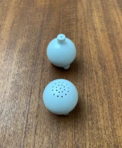 Sale Pamono Postmodern German Ceramic Fantasia Series Salt and Pepper Shaker by Matteo Thun for Arzberg, 1980s, Set of 2
