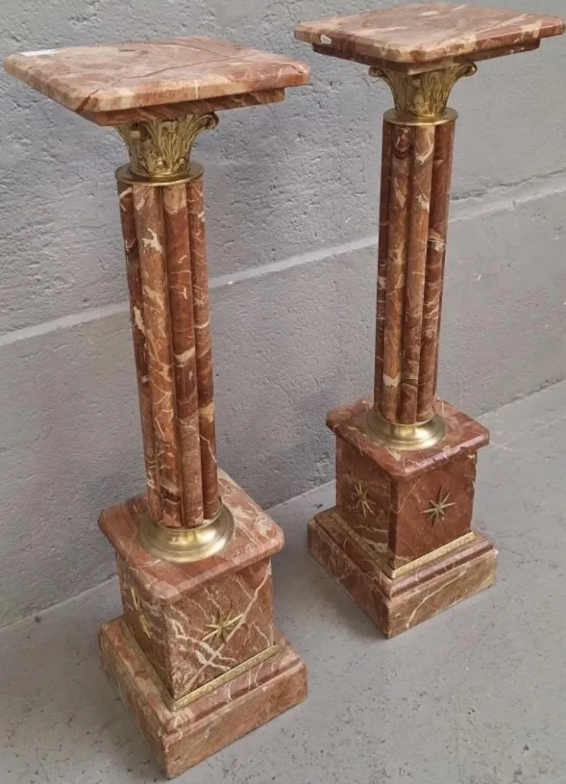 Pamono Presentation Columns in Pink Marble and Bronze, Set of 2> Pedestals And Columns