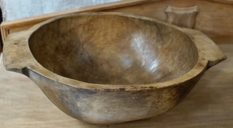 Pamono Primitive Hand Carved Oak Bowl, 1900s> Bowls