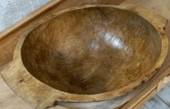 Pamono Primitive Hand Carved Oak Bowl, 1900s><noscript><img width=