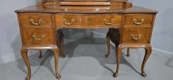 Pamono Queen Anne Burr Walnut Dressing Table, 1920s