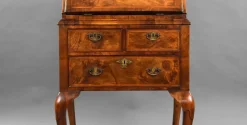 Best Pamono Queen Anne Walnut Bureau, 1930s