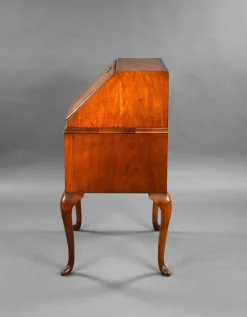 Best Pamono Queen Anne Walnut Bureau, 1930s