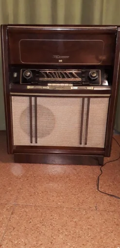 Pamono Radio from Grundig, 1950s><noscript><img width=