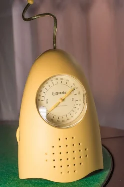 Clearance Pamono Radio from Guzzini, Italy, 1980s