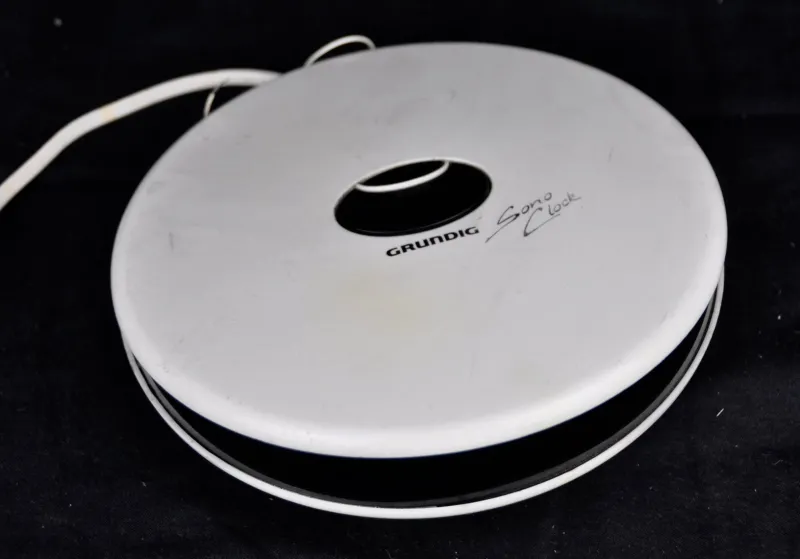 Online Pamono Radio Sonoclock 100 from Grundig, 1970s