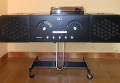Online Pamono Radiophonograph Cubo RR 126 FO by F.lli Castiglioni for Brionvega, 1971