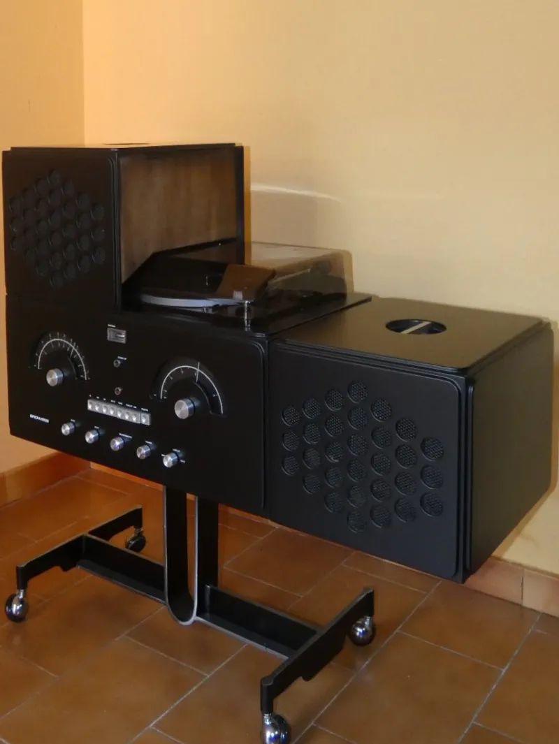 Online Pamono Radiophonograph Cubo RR 126 FO by F.lli Castiglioni for Brionvega, 1971
