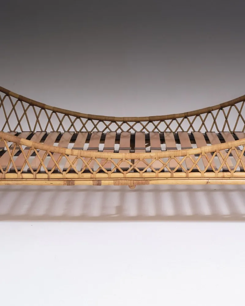 Pamono Rattan Daybed in the style of Jean Royère, 1970s> Daybeds & Chaises Lounges