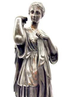 Outlet Pamono Réduction Sauvage, The Goddess Diana or Artemis, 19th Century, Large Black Patinated Bronze