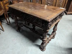 Pamono Renaissance Style Table in Walnut><noscript><img width=